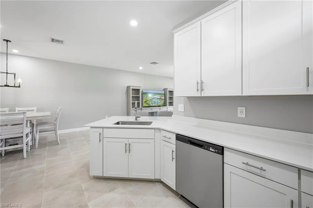 19568 Hinkley Drive Estero, FL 33928