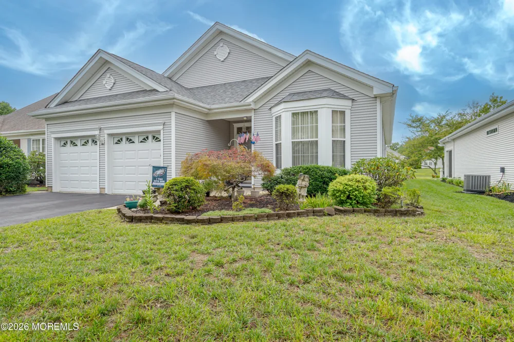 37 Pembrooke Way Smithville, NJ 08205