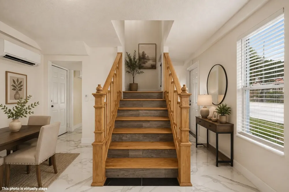 216 HALIFAX AVENUE Daytona Beach, FL 32118