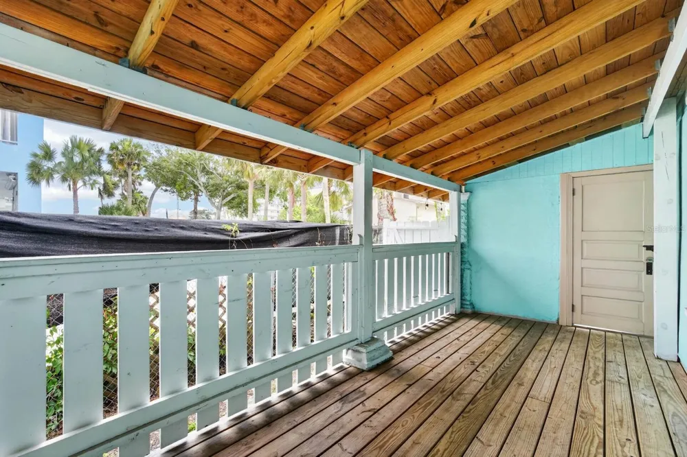 216 HALIFAX AVENUE Daytona Beach, FL 32118