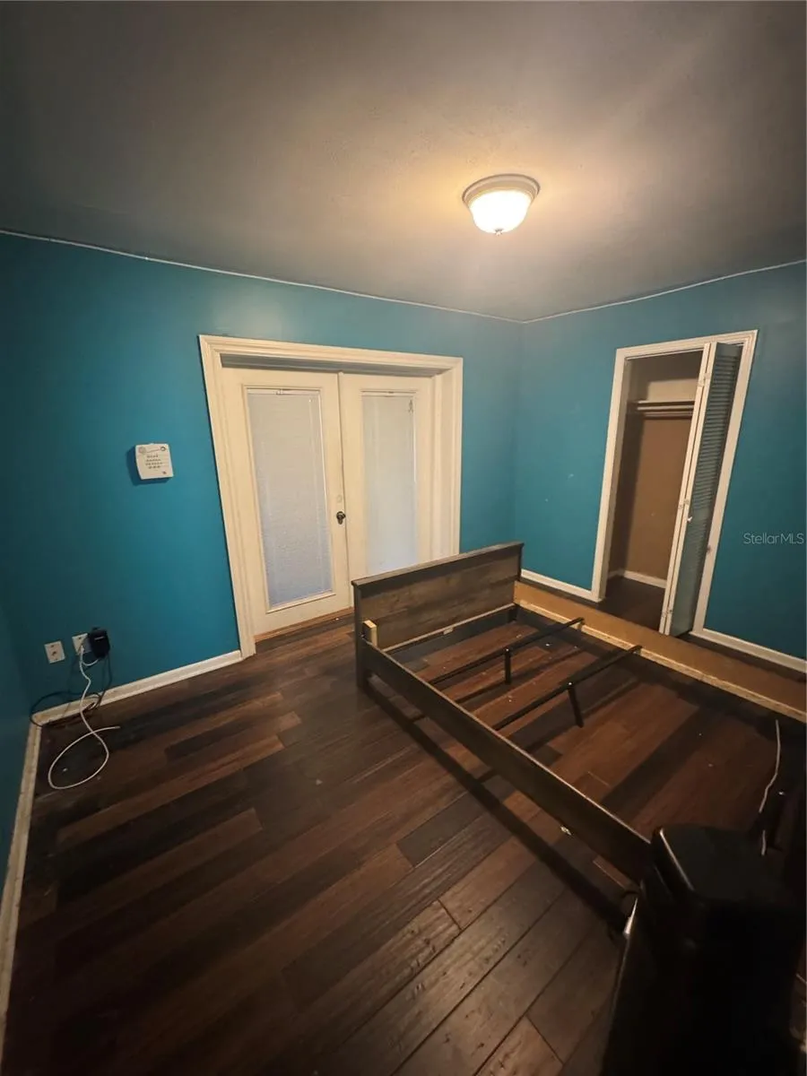 4603 HARVEY AVENUE Tampa, FL 33603