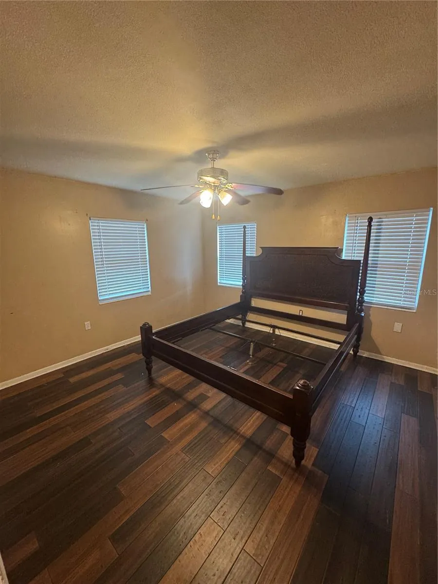 4603 HARVEY AVENUE Tampa, FL 33603
