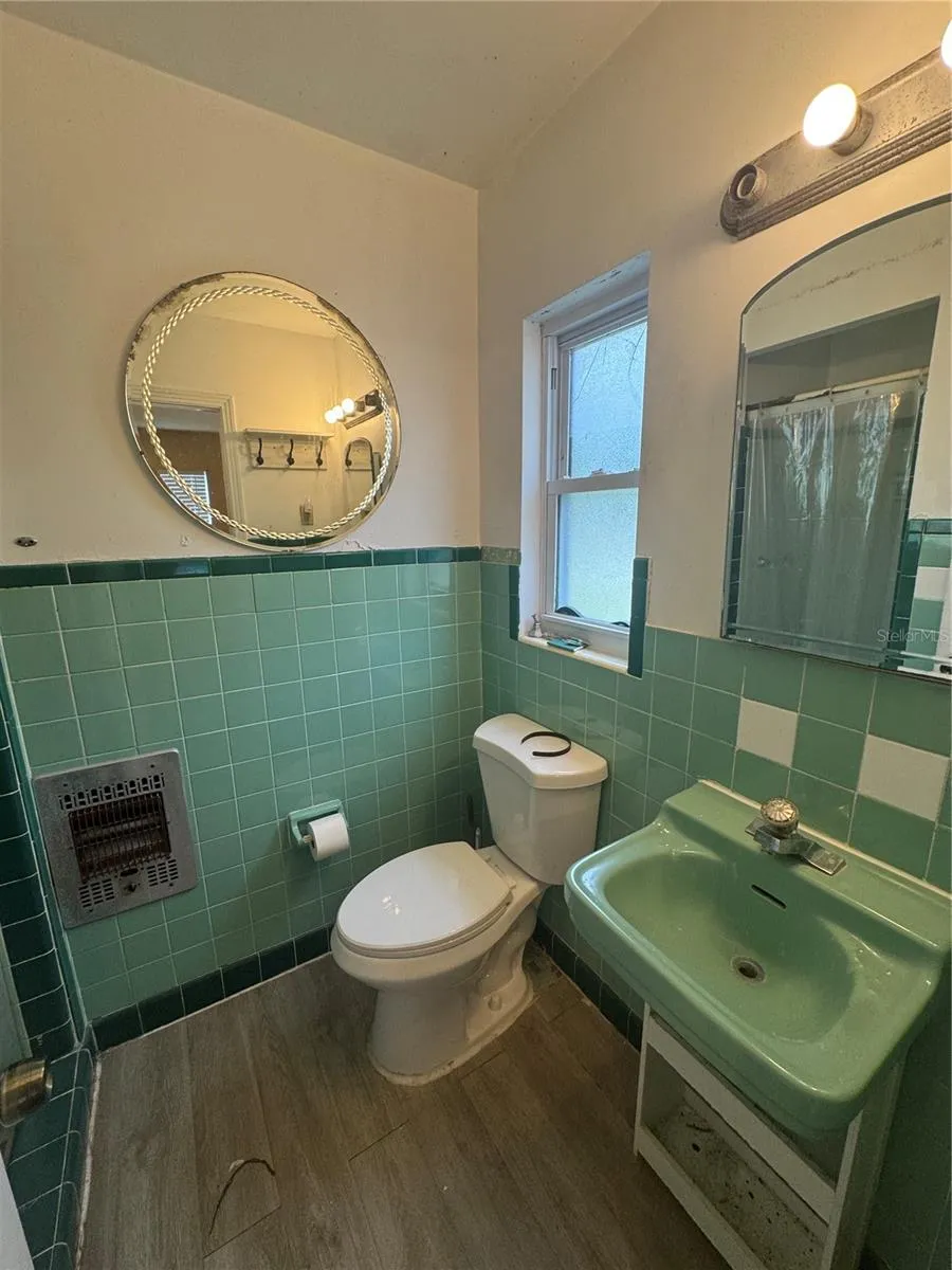 4603 HARVEY AVENUE Tampa, FL 33603