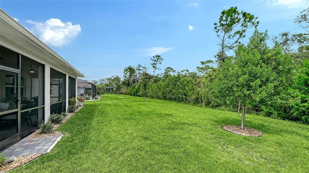 469 BANEBERRY COURT Nokomis, FL 34275