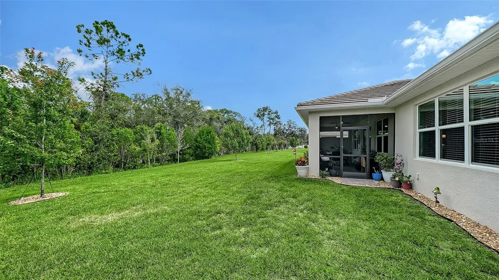 469 BANEBERRY COURT Nokomis, FL 34275