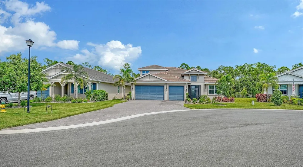 469 BANEBERRY COURT Nokomis, FL 34275