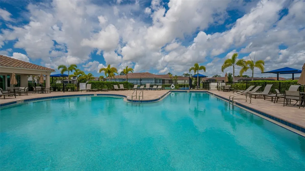 469 BANEBERRY COURT Nokomis, FL 34275