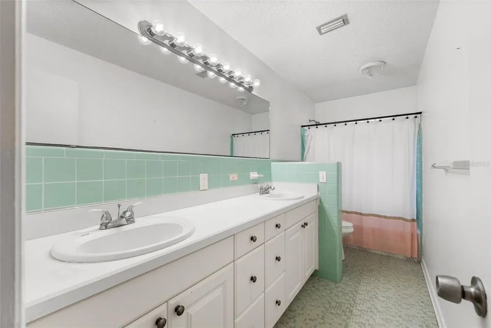 1804 NW 36TH TERRACE Gainesville, FL 32605