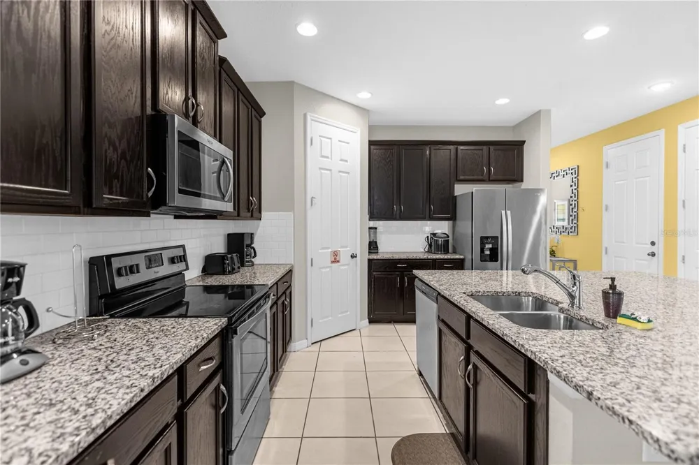 9025 FLAMINGO KEY WAY Kissimmee, FL 34747