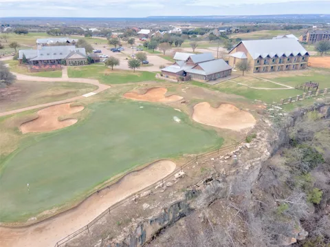 435 Turnberry Loop