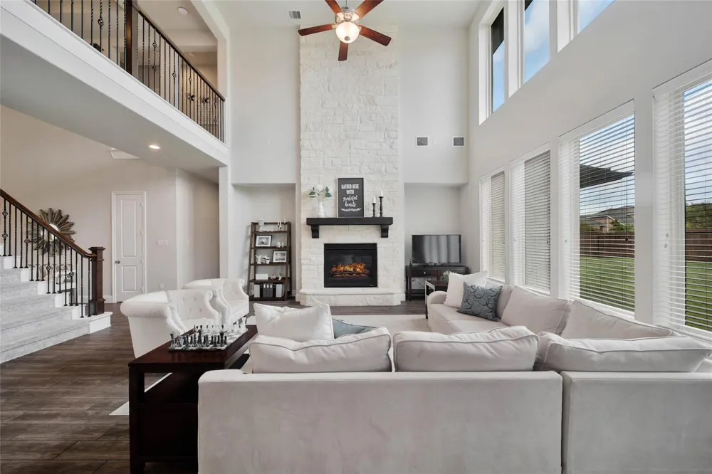 28002 Kendalia Cloud Court Fulshear, TX 77441