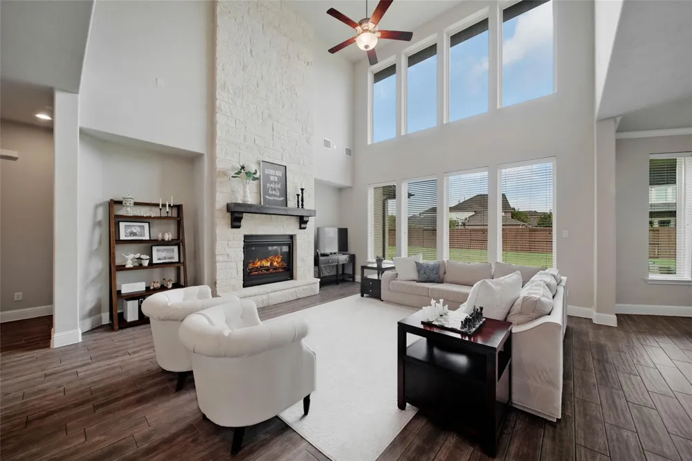 28002 Kendalia Cloud Court Fulshear, TX 77441