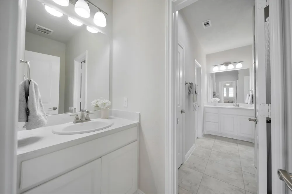 28002 Kendalia Cloud Court Fulshear, TX 77441