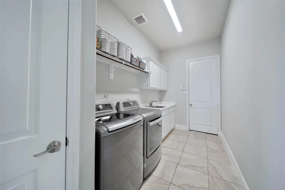 28002 Kendalia Cloud Court Fulshear, TX 77441