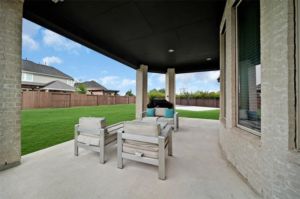 28002 Kendalia Cloud Court Fulshear, TX 77441