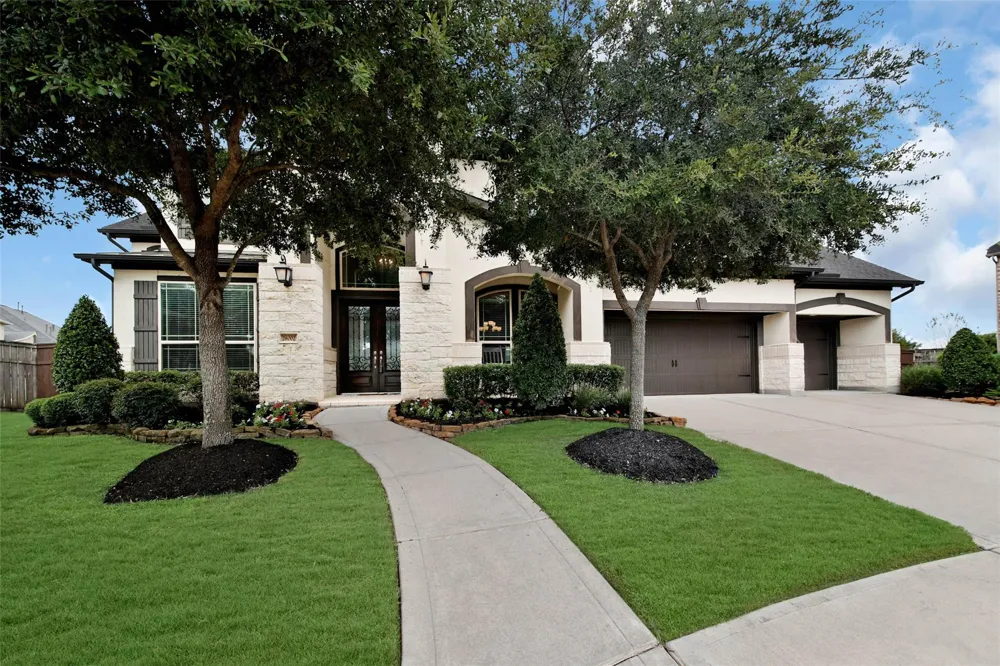 28002 Kendalia Cloud Court Fulshear, TX 77441