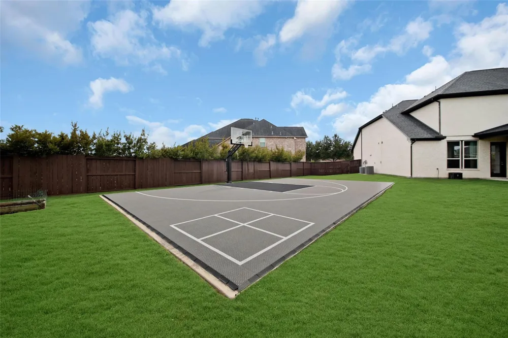 28002 Kendalia Cloud Court Fulshear, TX 77441
