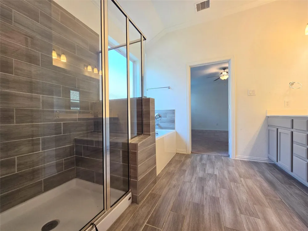 4826 Albany Ridge Lane Rosharon, TX 77583