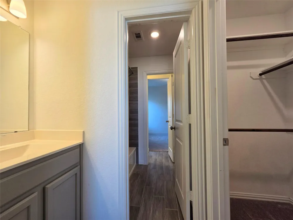 4826 Albany Ridge Lane Rosharon, TX 77583