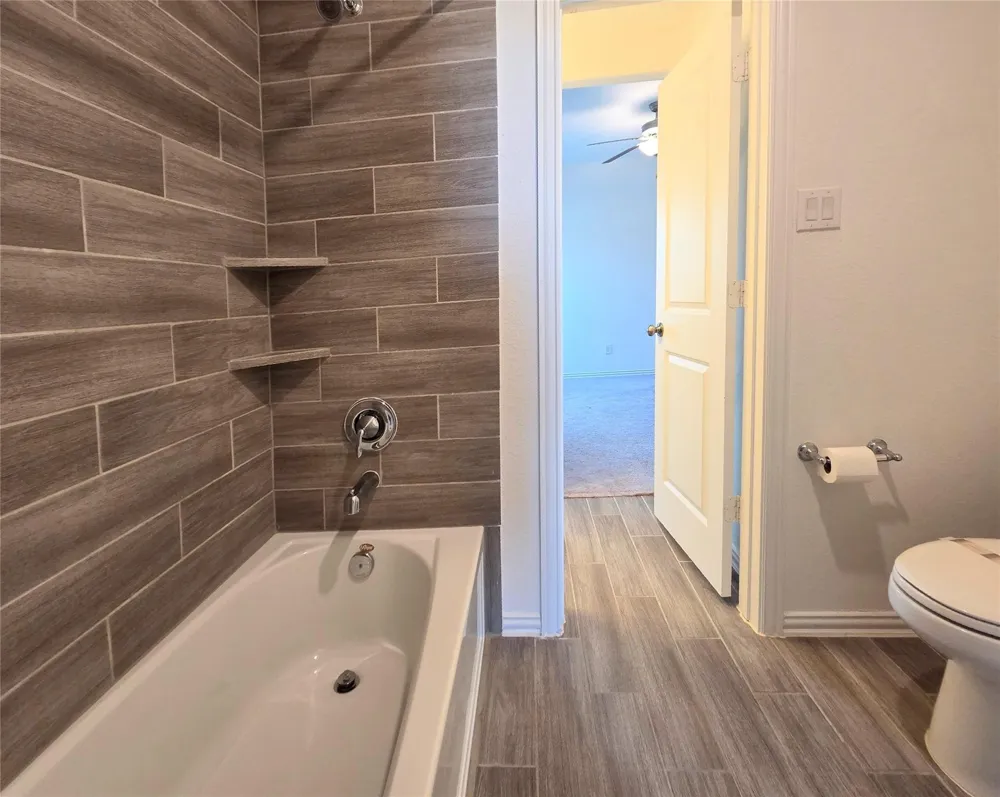 4826 Albany Ridge Lane Rosharon, TX 77583
