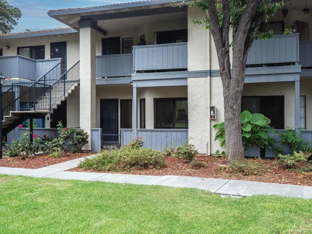 18 Kenbrook Circle San Jose, CA 95111