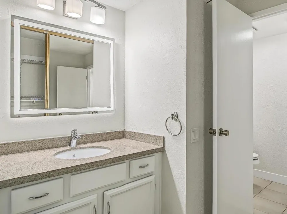 18 Kenbrook Circle San Jose, CA 95111