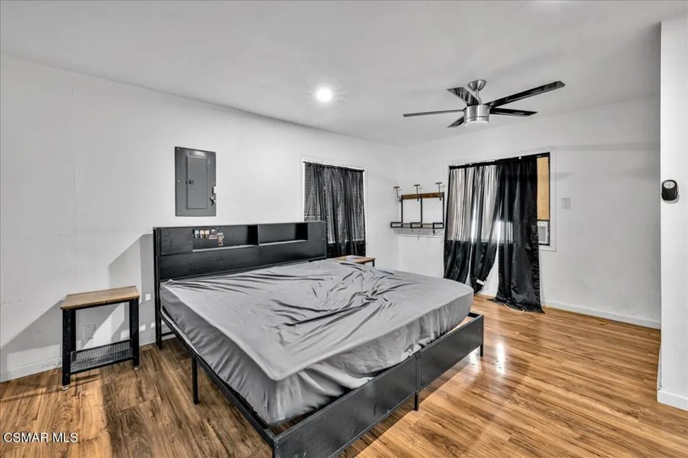6877 Pine Avenue 29 Palms, CA 92277