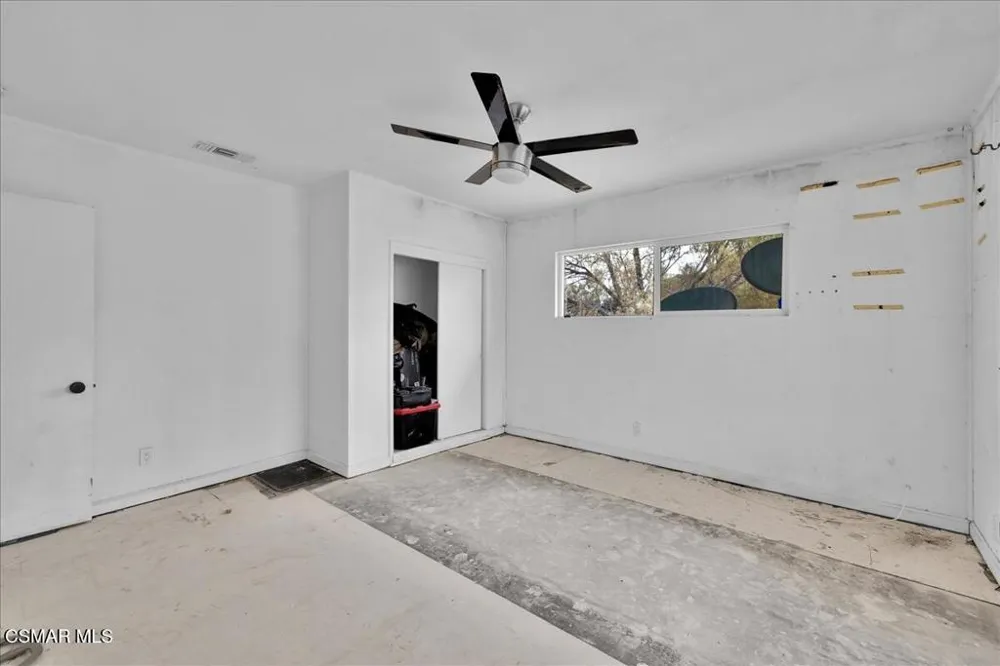 6877 Pine Avenue 29 Palms, CA 92277