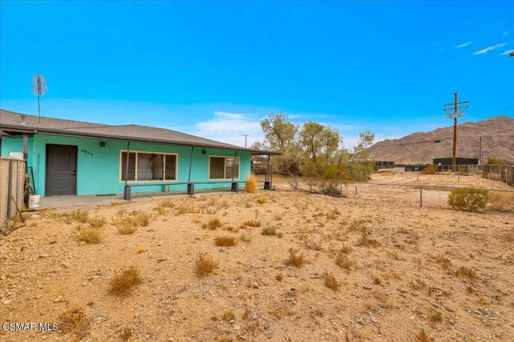 6877 Pine Avenue 29 Palms, CA 92277