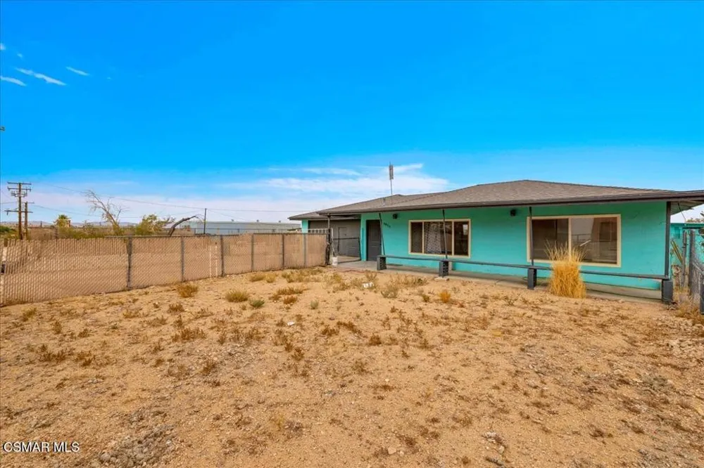 6877 Pine Avenue 29 Palms, CA 92277