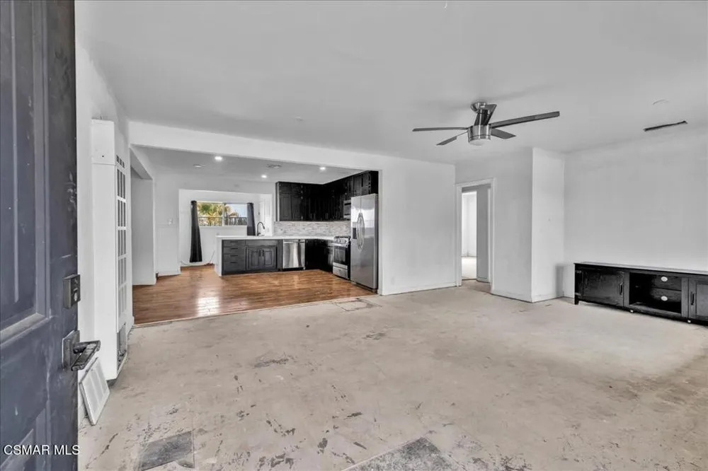 6877 Pine Avenue 29 Palms, CA 92277