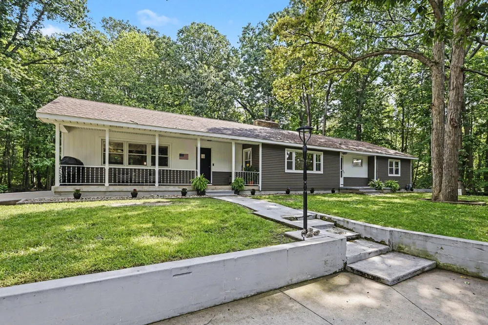12537 S Wolcott Sawyer, MI 49125