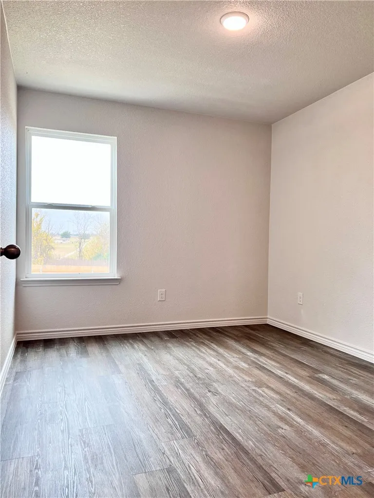 222 Dolphin Drive Temple, TX 76501
