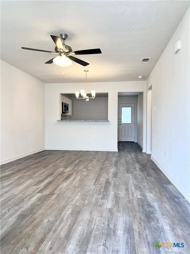 222 Dolphin Drive Temple, TX 76501