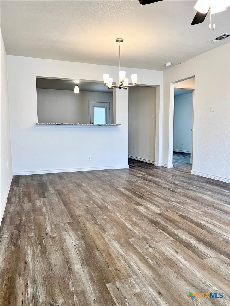 222 Dolphin Drive Temple, TX 76501