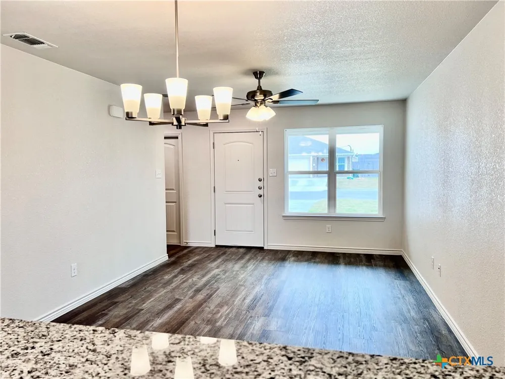 222 Dolphin Drive Temple, TX 76501