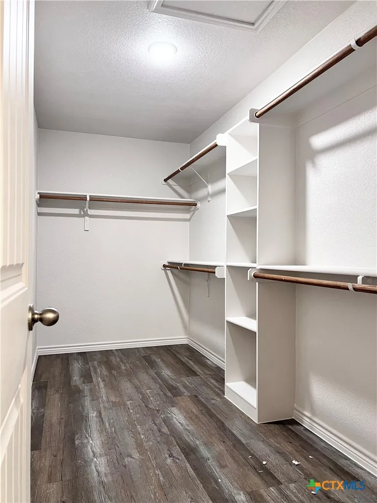 222 Dolphin Drive Temple, TX 76501