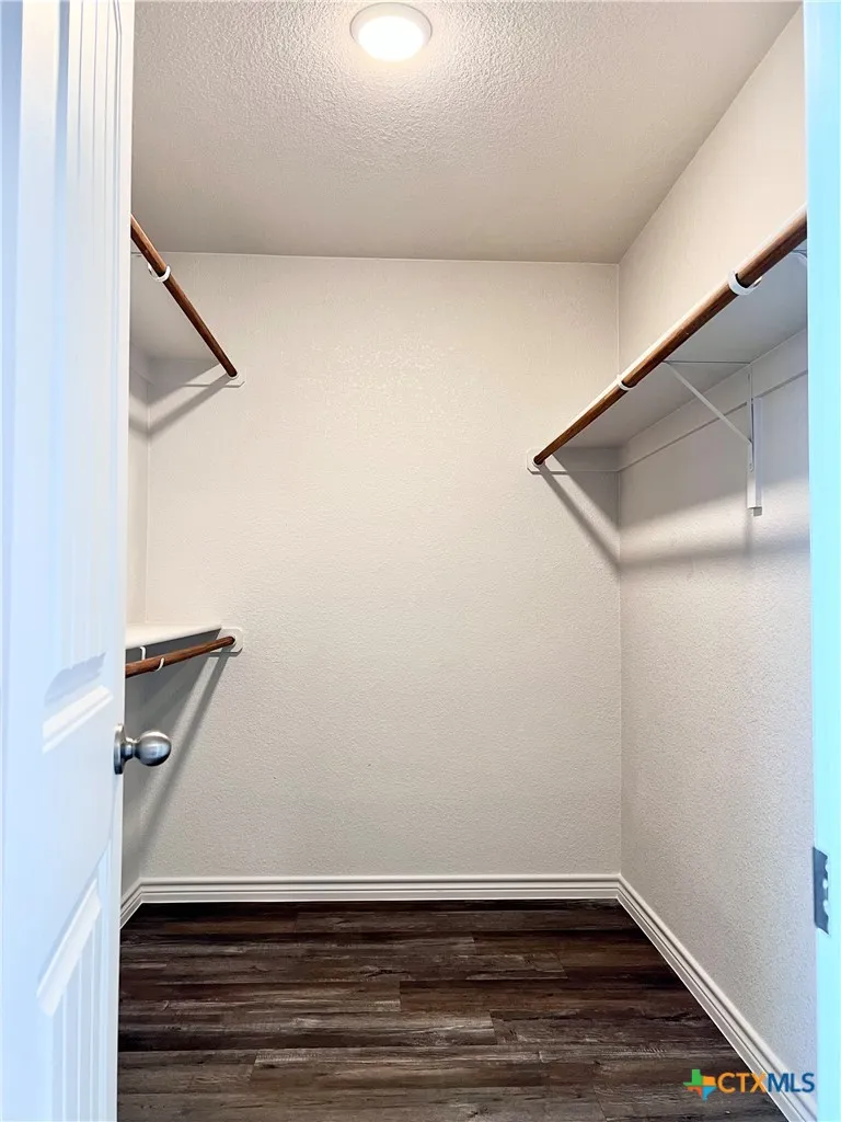 222 Dolphin Drive Temple, TX 76501
