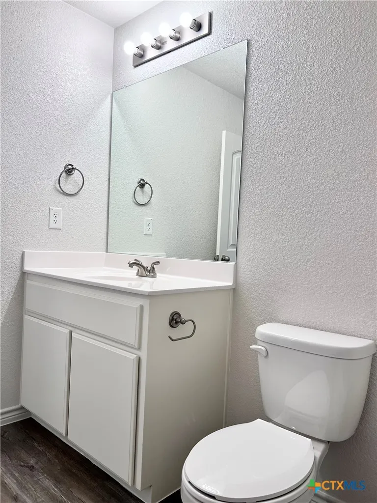 222 Dolphin Drive Temple, TX 76501