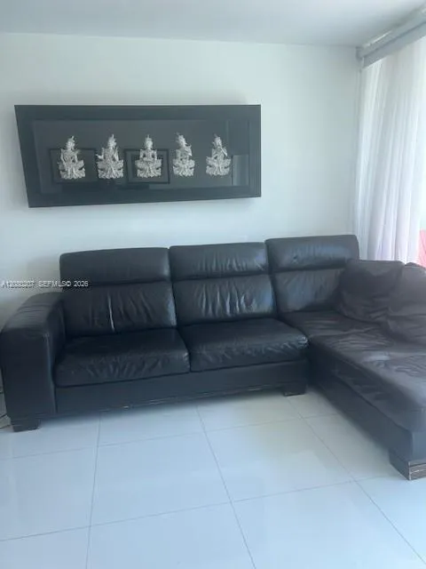 2950 NE 188th St #247 Aventura, FL 33180