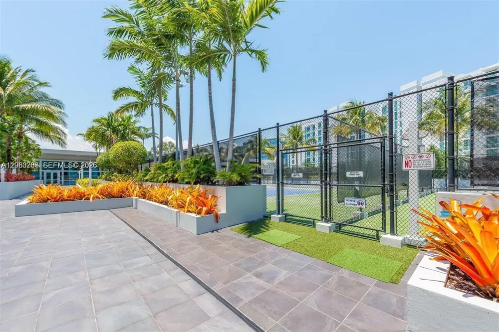 2950 NE 188th St #247 Aventura, FL 33180