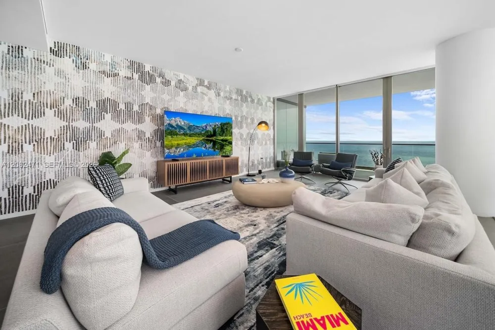 2000 S Ocean Dr #31B Hallandale Beach, FL 33009