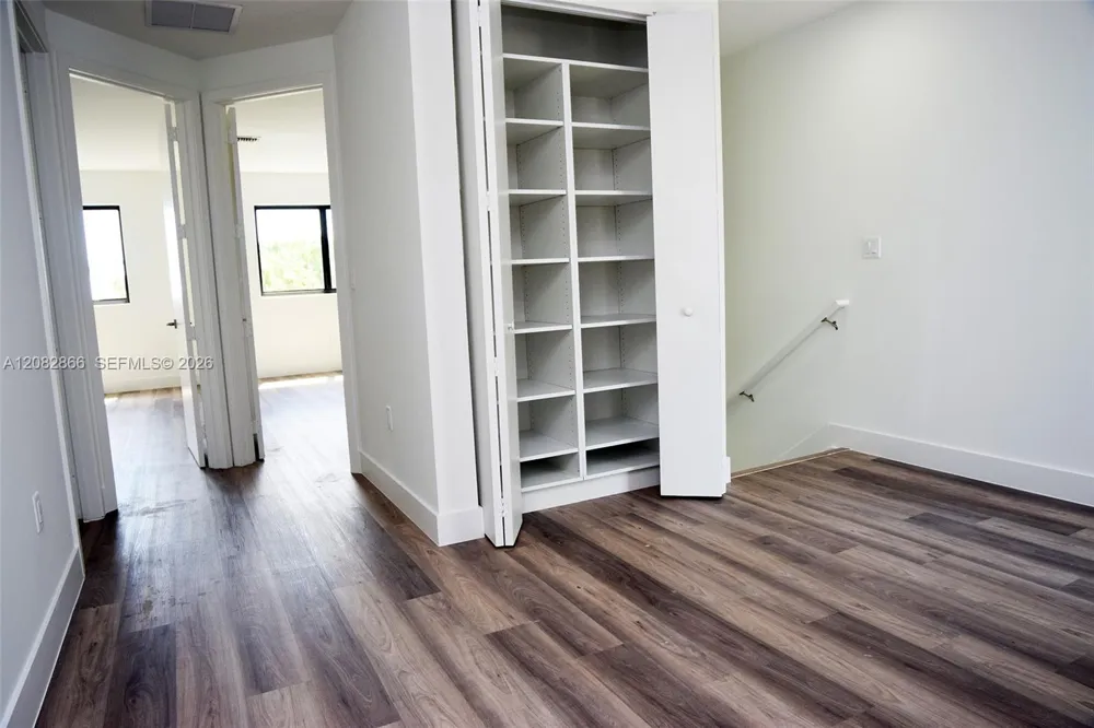 4218 NE 7th Terrace #4 Oakland Park, FL 33334