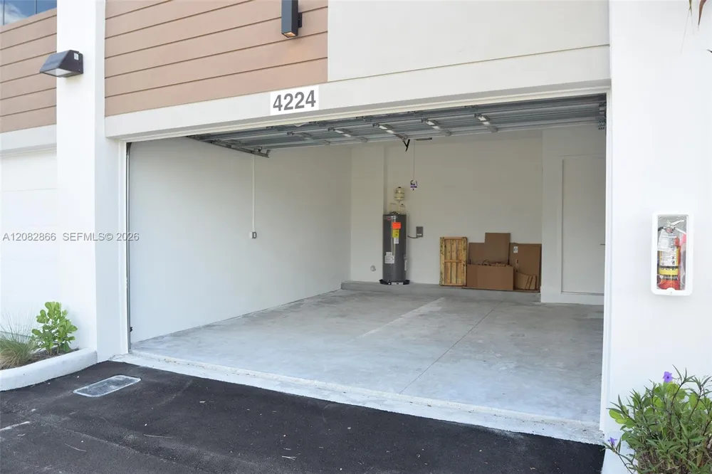 4218 NE 7th Terrace #4 Oakland Park, FL 33334