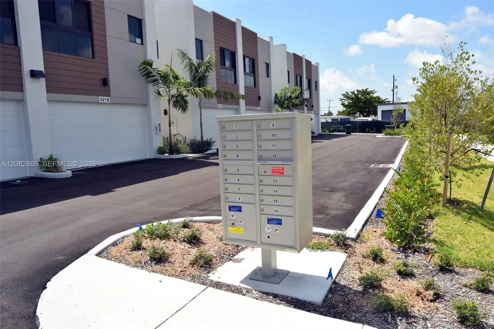 4218 NE 7th Terrace #4 Oakland Park, FL 33334