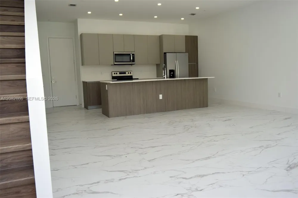 4218 NE 7th Terrace #4 Oakland Park, FL 33334