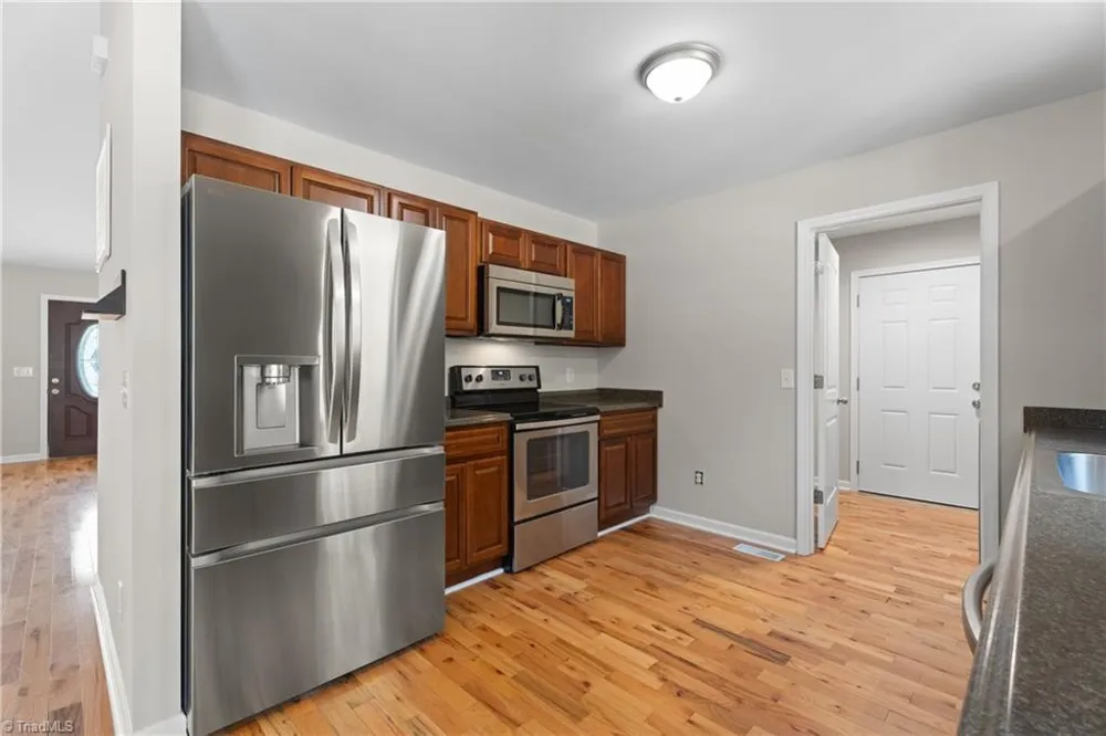 6131 Old Salisbury Road Linwood, NC 27299