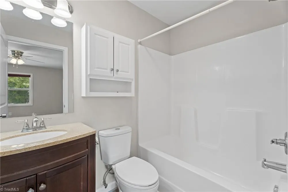 6131 Old Salisbury Road Linwood, NC 27299