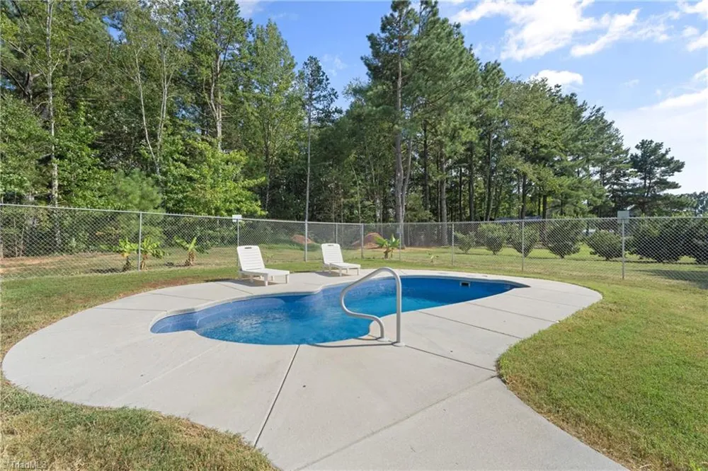 6131 Old Salisbury Road Linwood, NC 27299