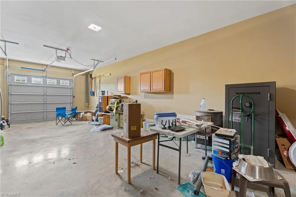 6131 Old Salisbury Road Linwood, NC 27299
